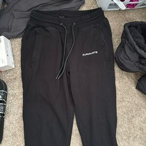 women’s sweats/joggers